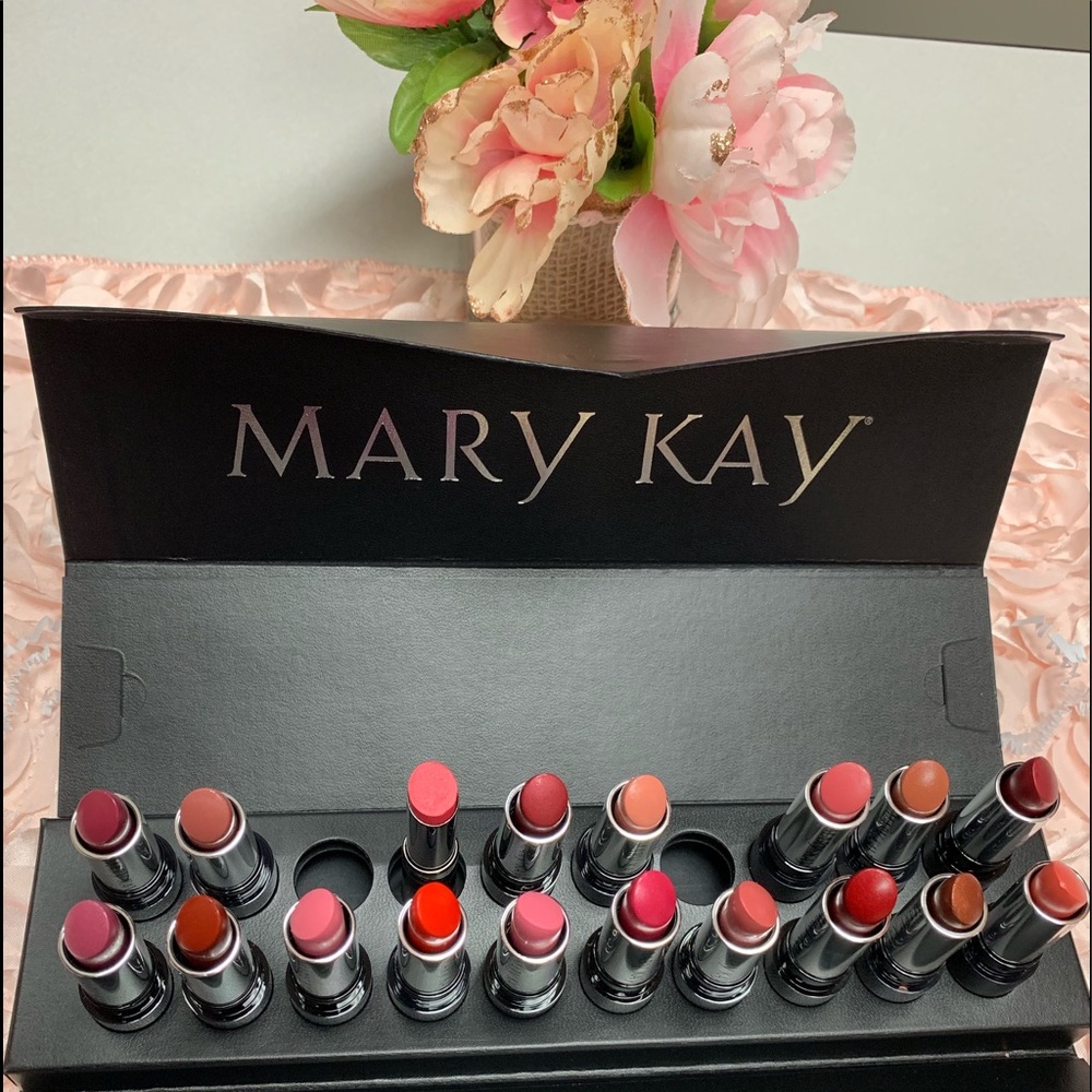 Creamy, semi-matte, semi-shine, translucent, 💄💄